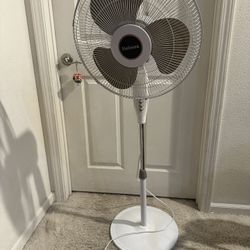 Holmes 16” Stand Fan 