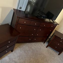 RedWood Dresser set 