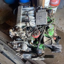 Ford motor 5.8 with computer