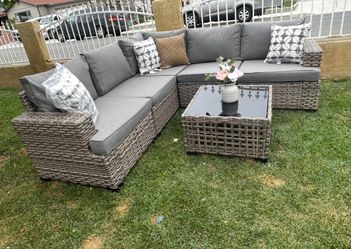 Patio furniture set outdoor new in the box