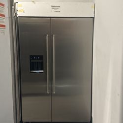 New In Box Kitchen Aid Side By Side Stainless Steel Built In 48” Refrigerator 