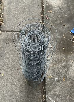 Roll of fencing or chicken wire