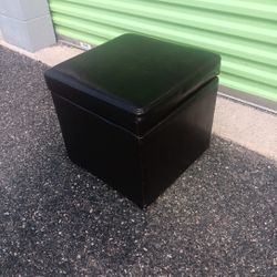 Ottoman With Storage 