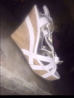 Guess wedges