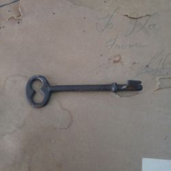 Old 1800s Skelton Key