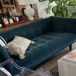 Article MCM Couch 