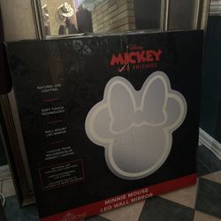 MINNIE MOUSE IMPRESSIONS VANITY MIRROR