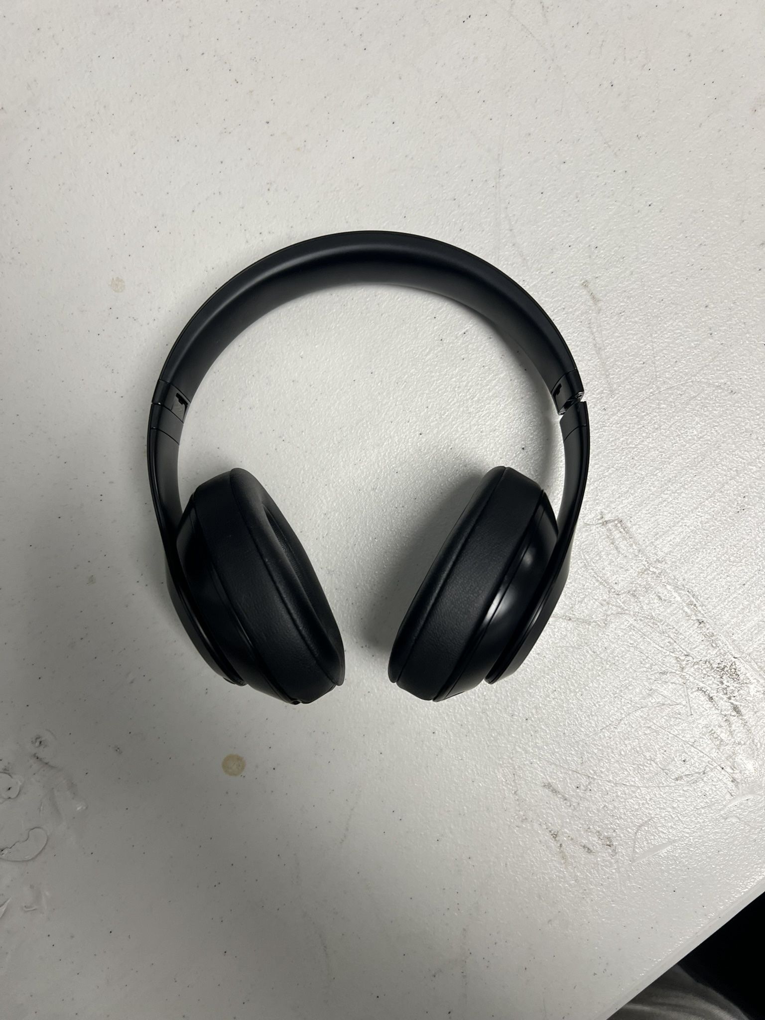 Black Studio Pro Beats New