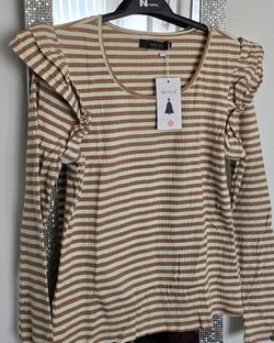 Camisa De Manga Larga Con Volantes A Rayas Para Mujer Color Beige Medida Mediana Y Grande 
