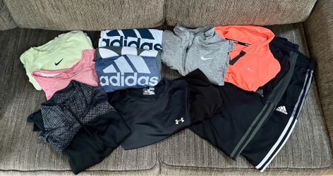 Women’s work out clothes