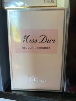 Miss Dior perfume