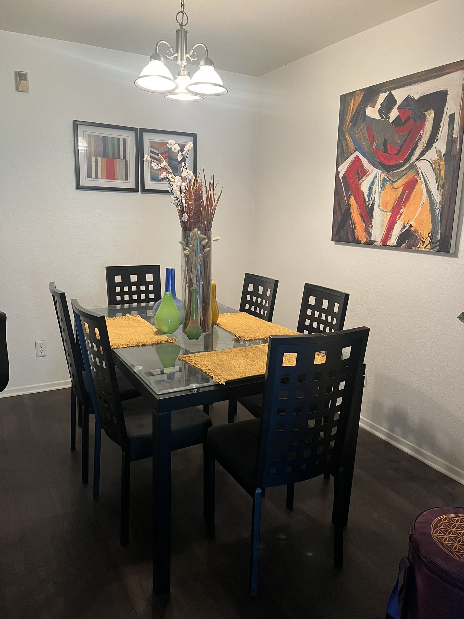 Kitchen Table With 6 chairs 