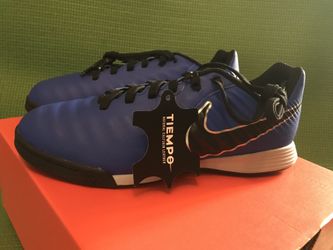 Nike Tiempo Legend Indoors Shoes Size: 3Y and 4.5Y