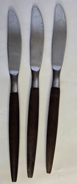 Vintage Ecko Eterna Canoe Muffin Stainless Steel 8.75in 3 Dinner Knives Flatware