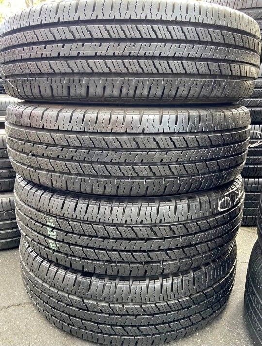 225 75 16 Tires Con 80% De Vida Las 4 De La Marca HANKOOK