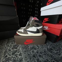 Air Jordan 1 Travis Scott 12 