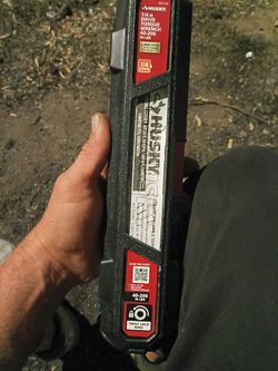 husky 1/4in drive torque wrench 40 to 200 in lbs