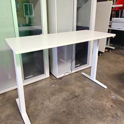 Herman Miller-Electric Sit-Stand Desks