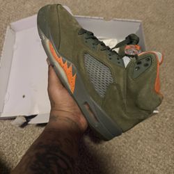 JORDAN 5 SIZE 10.5
