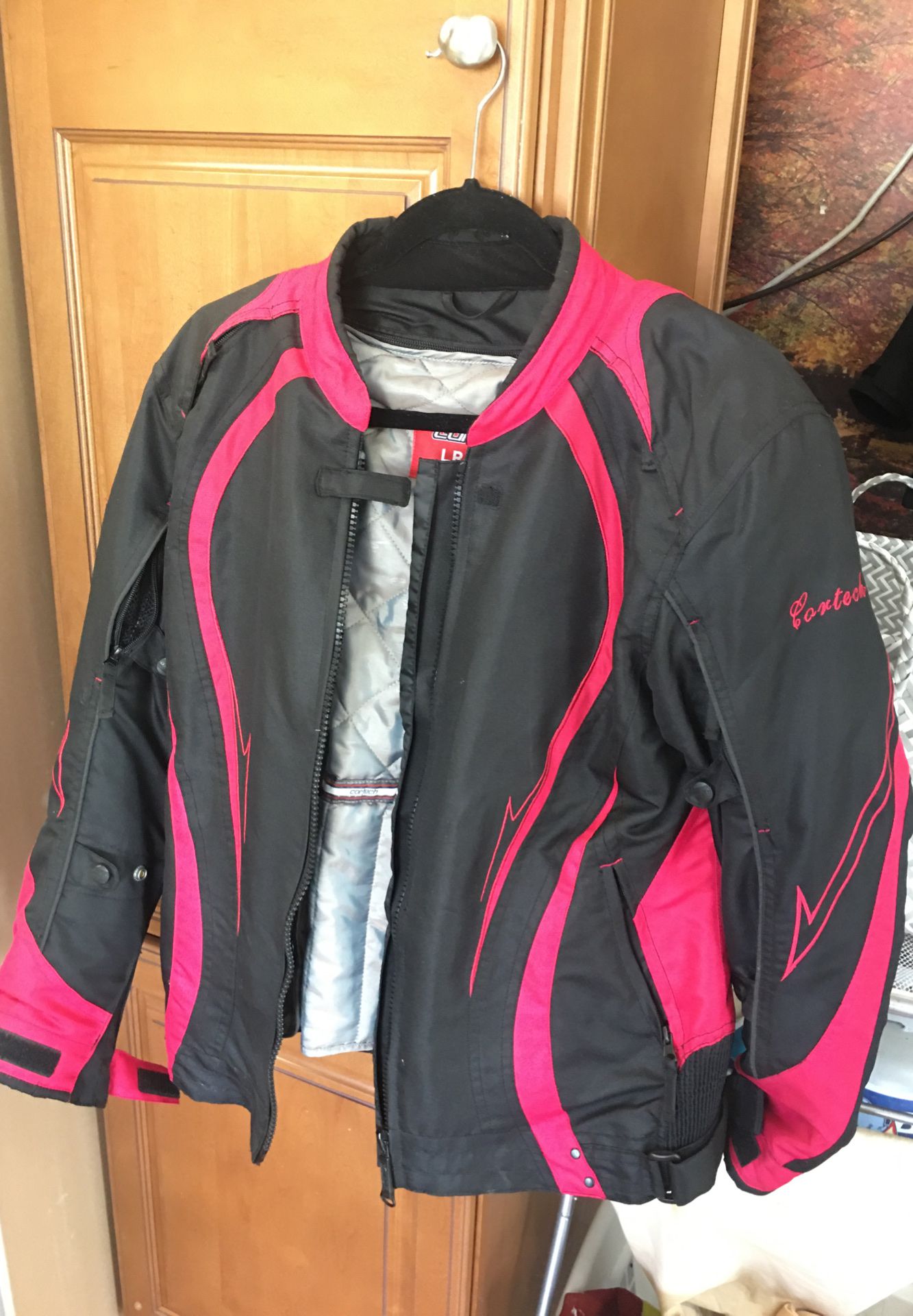 Woman’s motorcycle jacket small