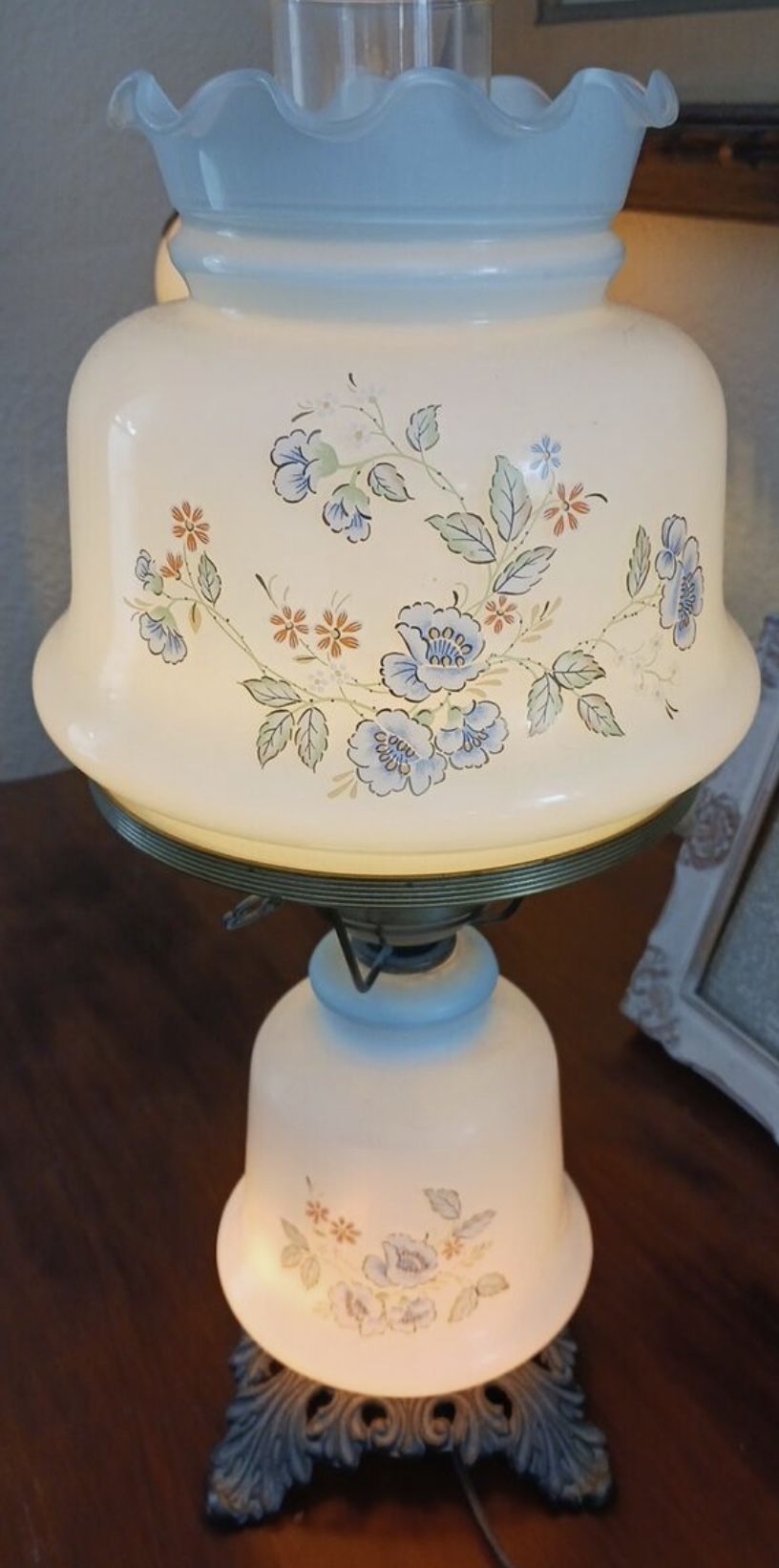 Vintage Gone With The Wind Hurricane Lamp