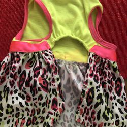 PET OUTFITS SIZE SMALL LIKE NEW CONDITION 5.00 EACH