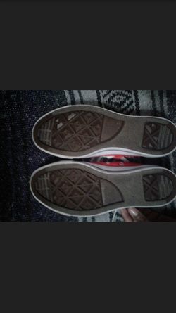 Red women’s converse