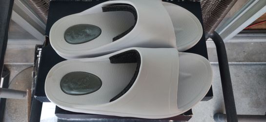 My Pillow Size 10 White  Slip Ons