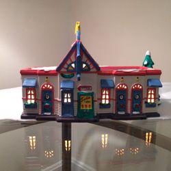 Dept 56 Snow Village Honeymooner Hotel 