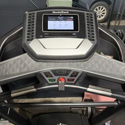 Caminadora eléctrica marca NordicTrack