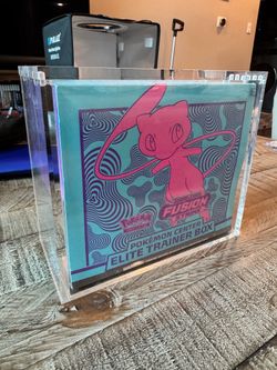 Pokémon Center Fusion Strike ETB