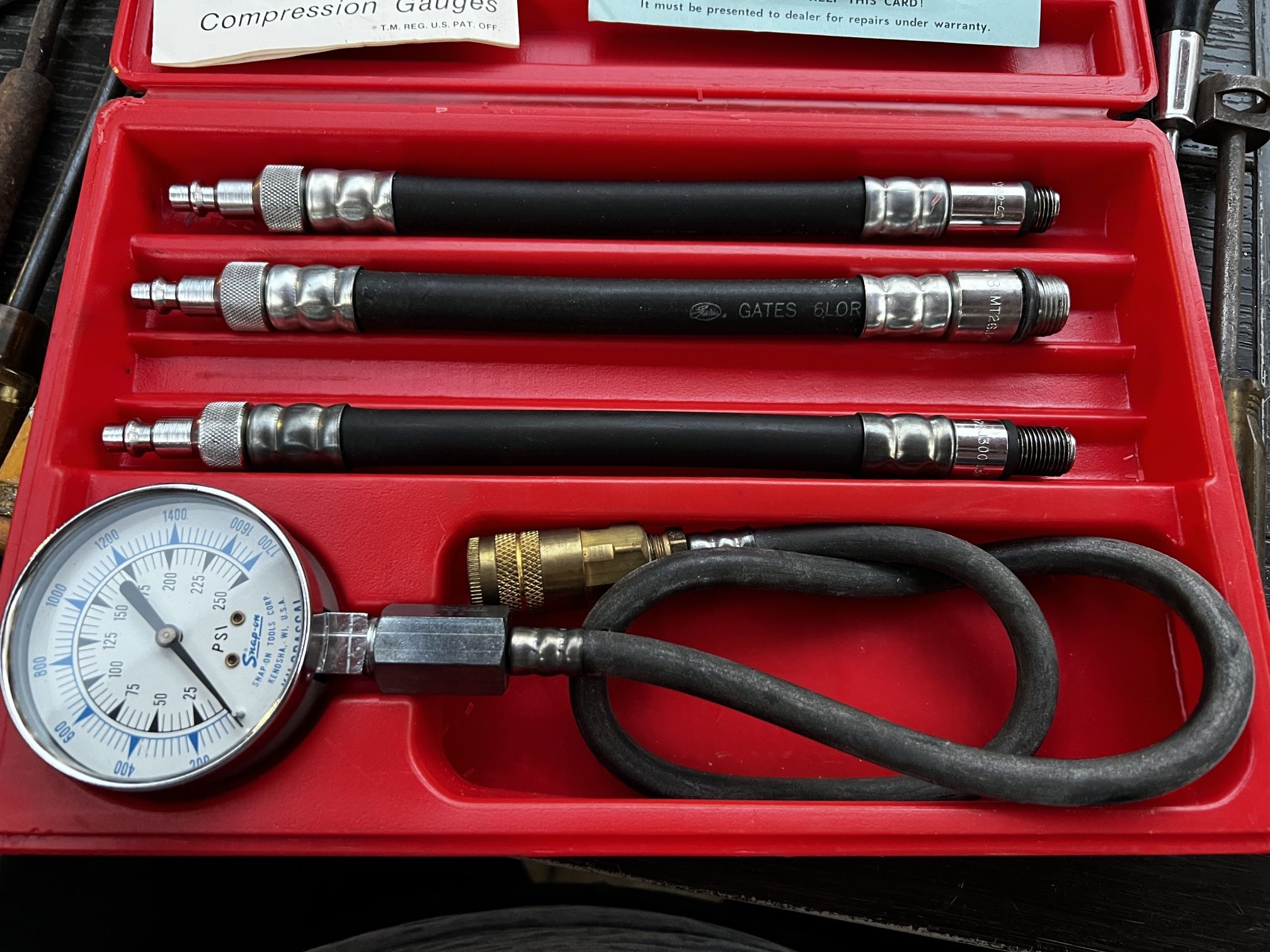 Snap-on compression gauge set MT308KB