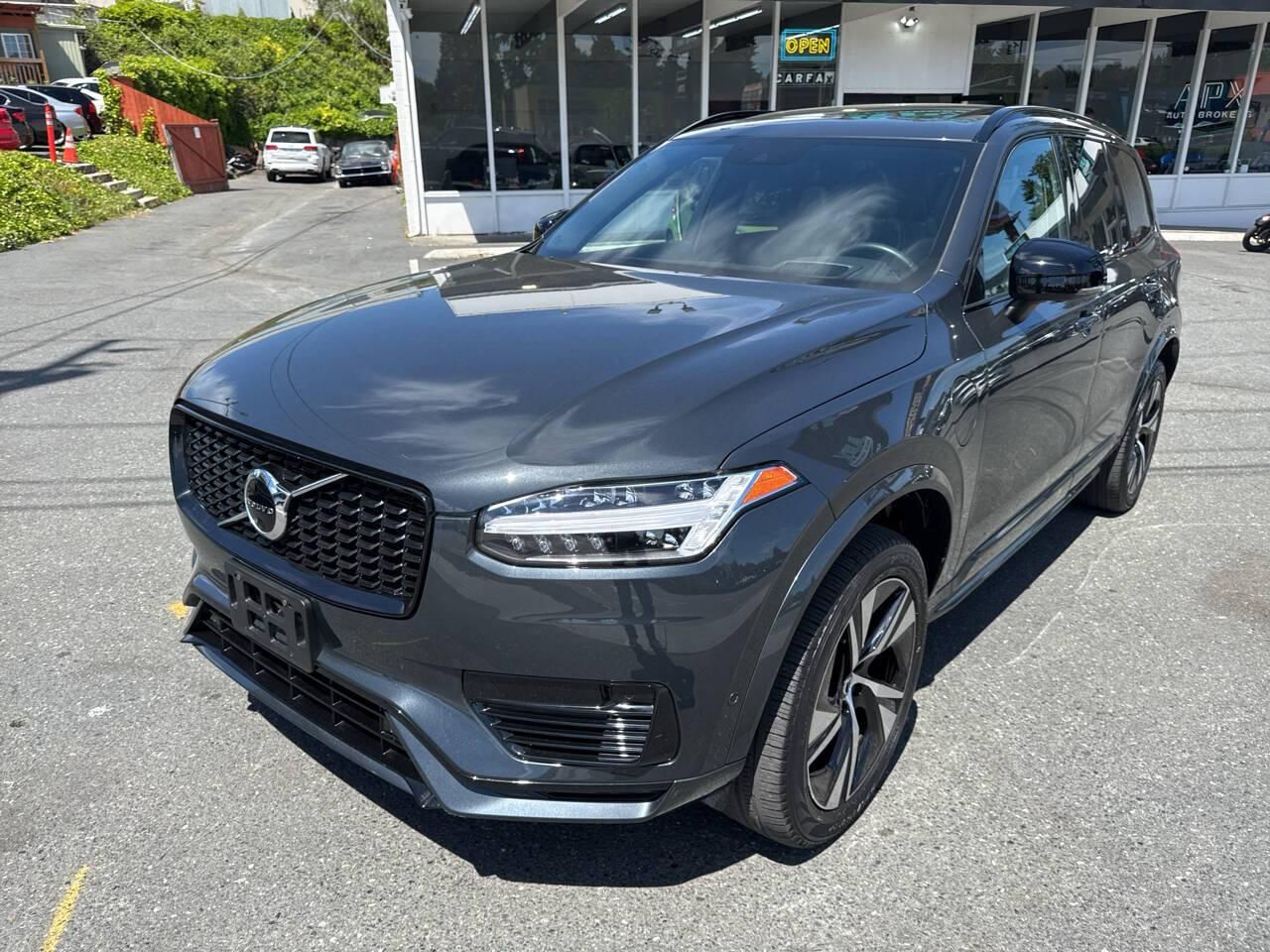 2022 Volvo XC90 Recharge Plug-In Hybrid
