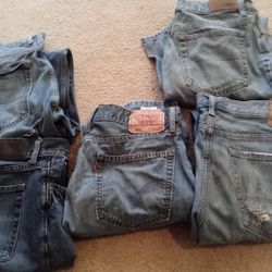 Assorted jeans 