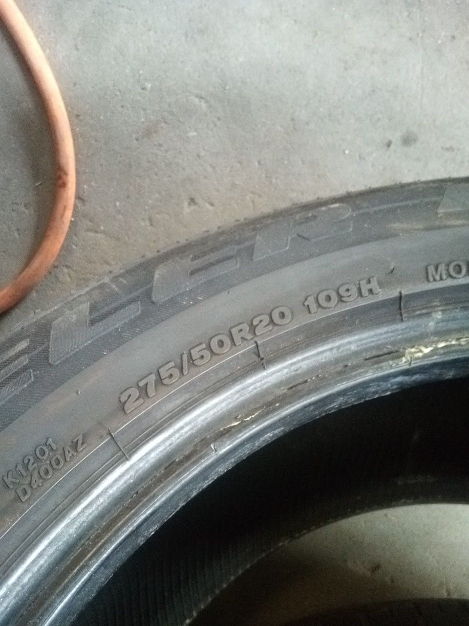 2 275/50/20 Bridgestone