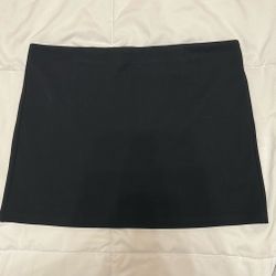 Black Skirt 