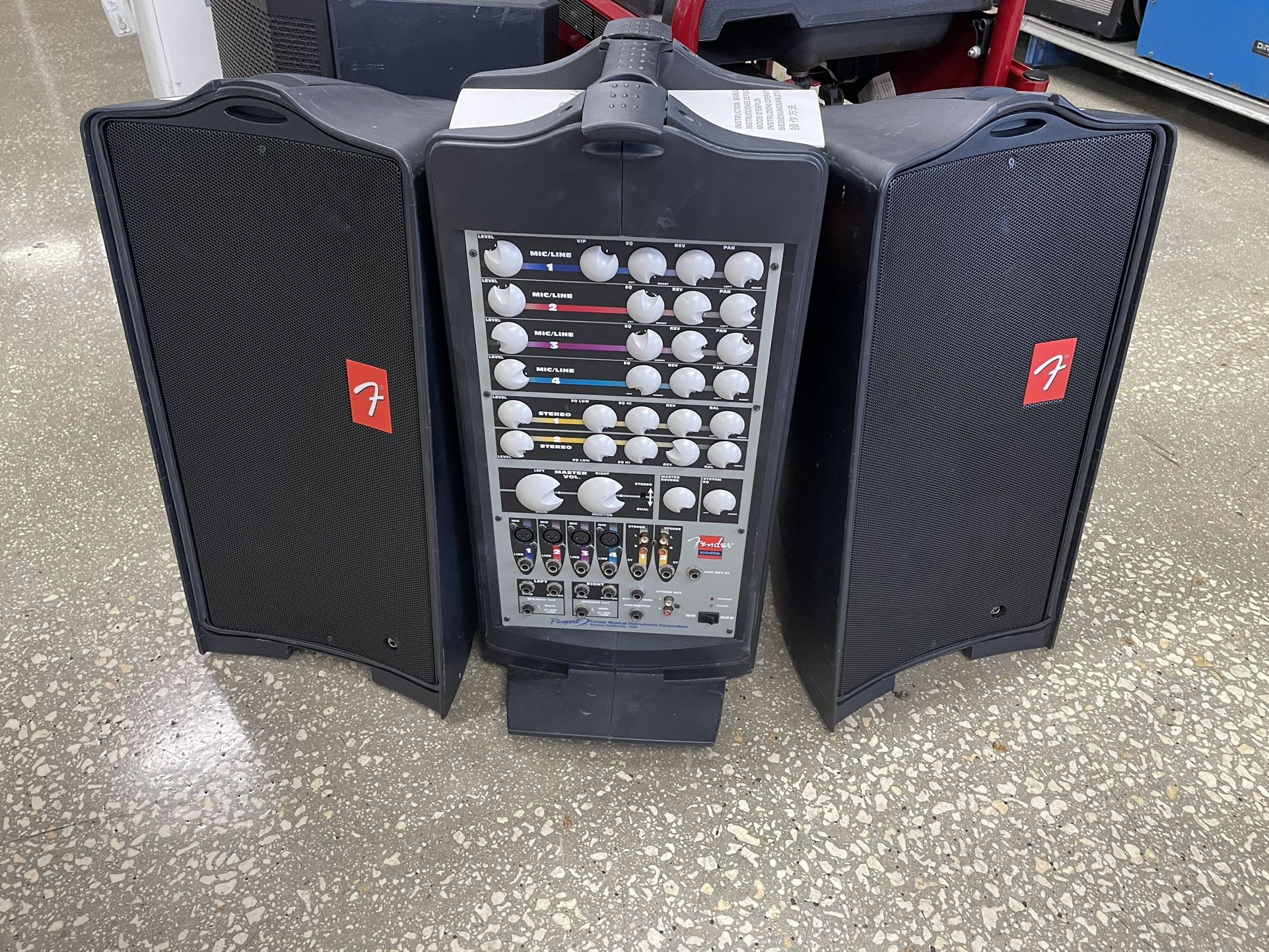 Fender Passport Portable Sound System Pair Model: PD 250 - Main Image