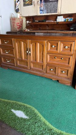 Dresser and 2 night stands
