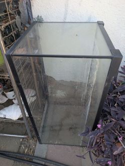 Crab tank