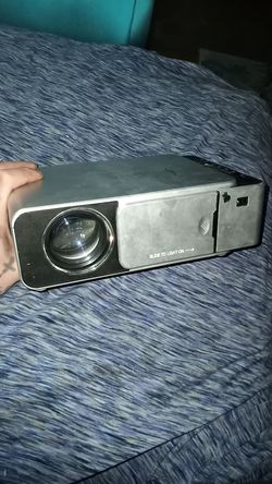 Mcwell projector