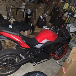 Full Size Motorcycle (Ebike) NO PAPERWORK