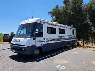 97 itasca suncruiser by Winnebago