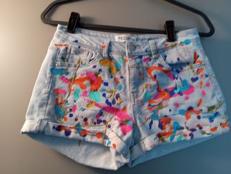 Painted Jean Shorts for Juniors. Size 7. 