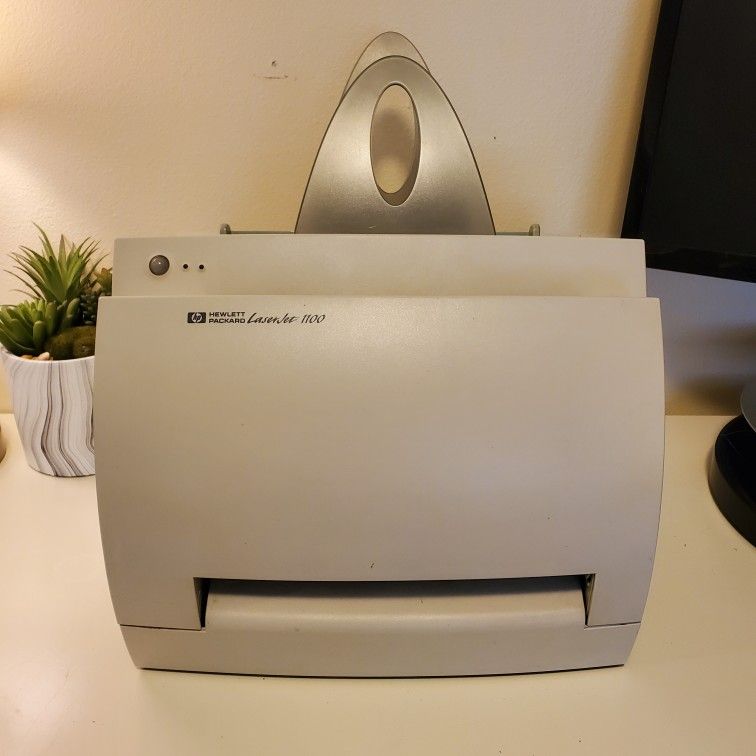HP LaserJet 1100 Printer