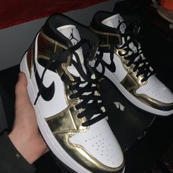 jordan 1 mid se 'metallic gold'