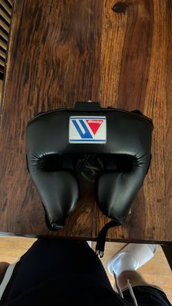Winning head gear
