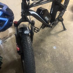 Amyet Bike With Helmet!