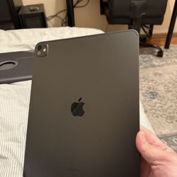 iPad 13 Inch (M4)
