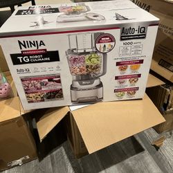Ninja professional XL food processor