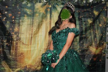 Emerald green quinceañera dress